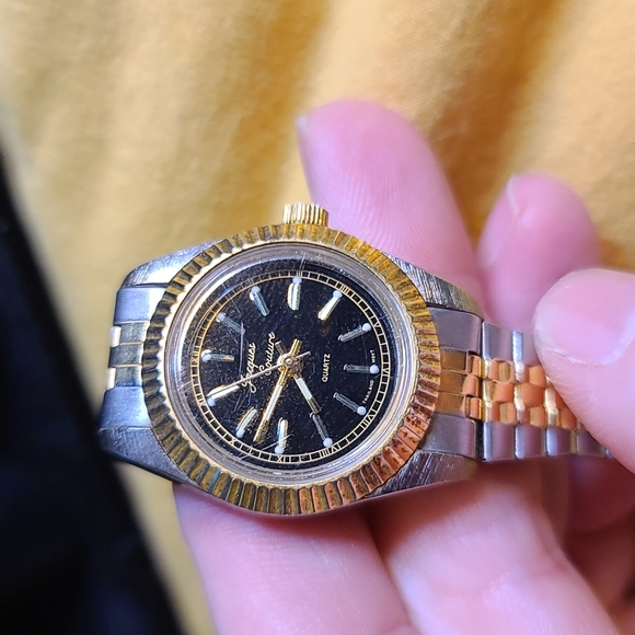 Vintage Jacques Couture Quartz Watch 18k plated Stainless Steel Band - Picture 10 of 10